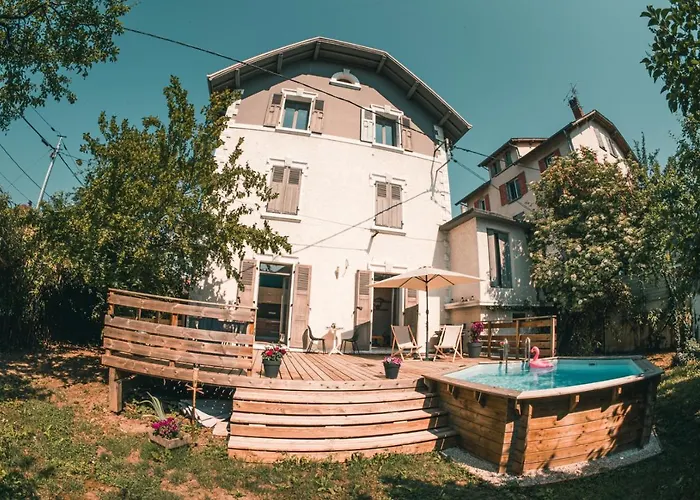 Le Serenite - T3 En Maison De Ville Avec Piscine